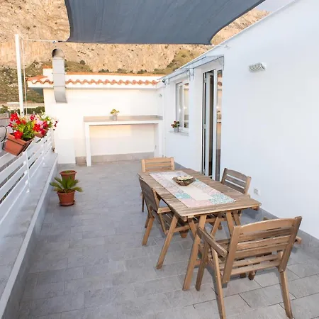 Con Terrazza Apartment