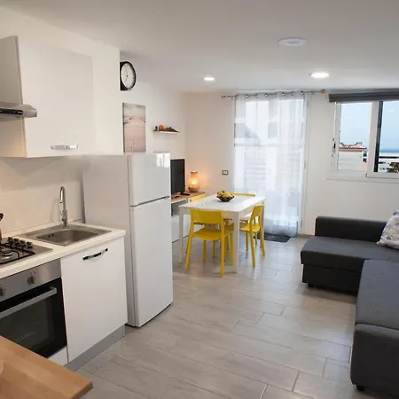 Apartment Con Terrazza