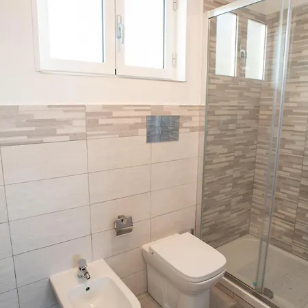 Apartment Con Terrazza